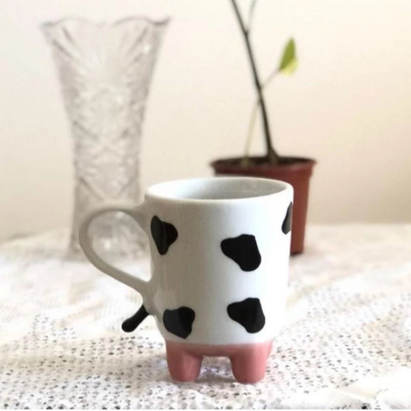 Xícara vaquinha mimosa em porcelana